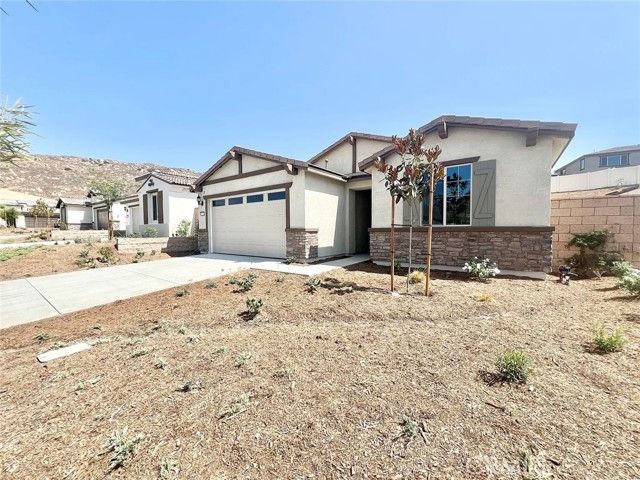 8285 Tristan Ln, Riverside, CA 92507
