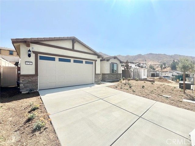 8285 Tristan Ln, Riverside, CA 92507