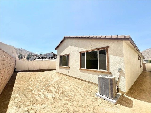 8285 Tristan Ln, Riverside, CA 92507