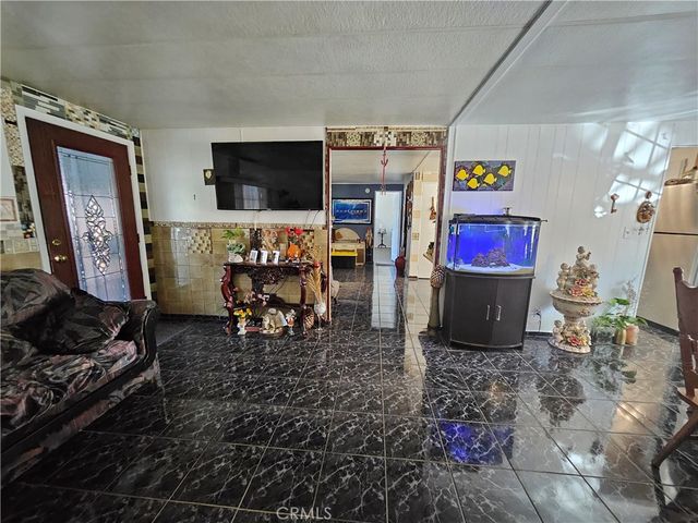 17400 Valley 74, Fontana, CA 92335