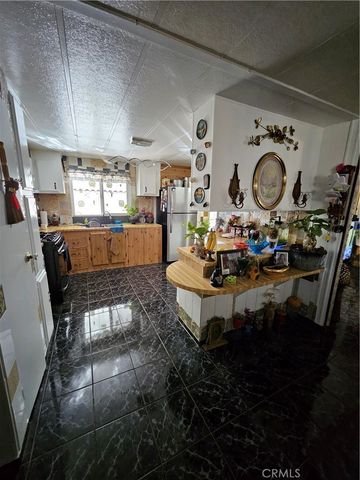 17400 Valley 74, Fontana, CA 92335