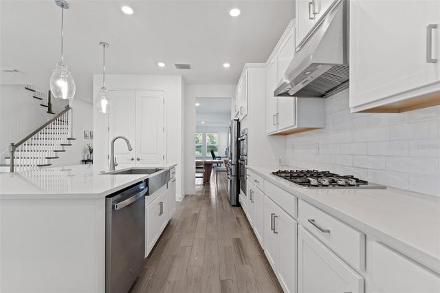 1920 LONGLINER LOOP, Wesley Chapel, FL 33543