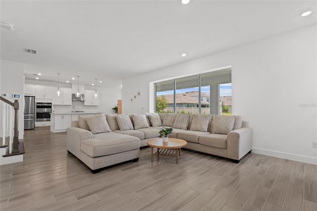 1920 LONGLINER LOOP, Wesley Chapel, FL 33543