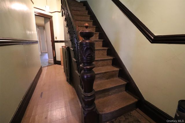 1918 Holland Avenue, Bronx, NY 10462