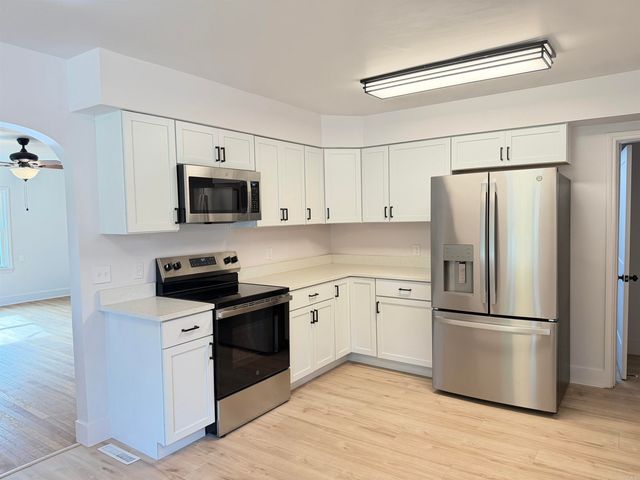 605 W Highland, Paragould, AR 72450