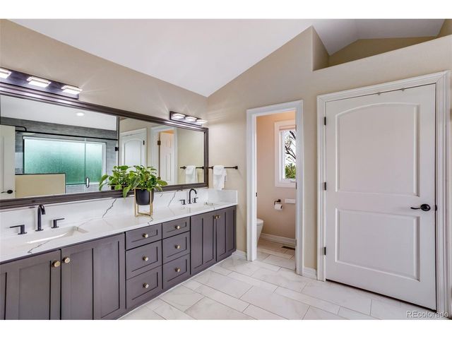 5888 Highland Hills Cir, Fort Collins, CO 80528