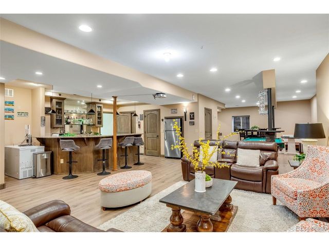 5888 Highland Hills Cir, Fort Collins, CO 80528