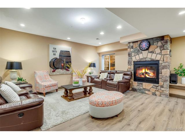 5888 Highland Hills Cir, Fort Collins, CO 80528