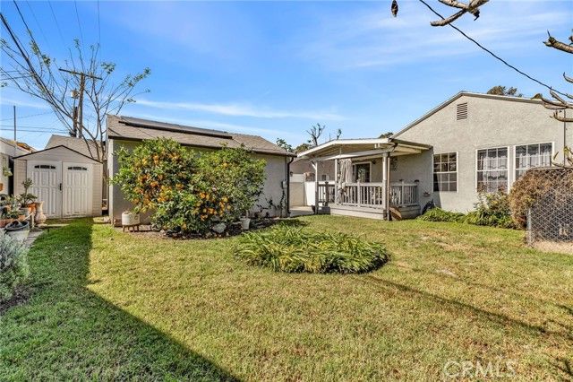 4220 Los Coyotes Diagonal, Lakewood, CA 90713