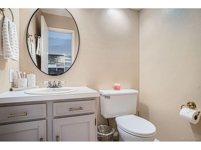 2514 S Elkhart St, Aurora, CO 80014