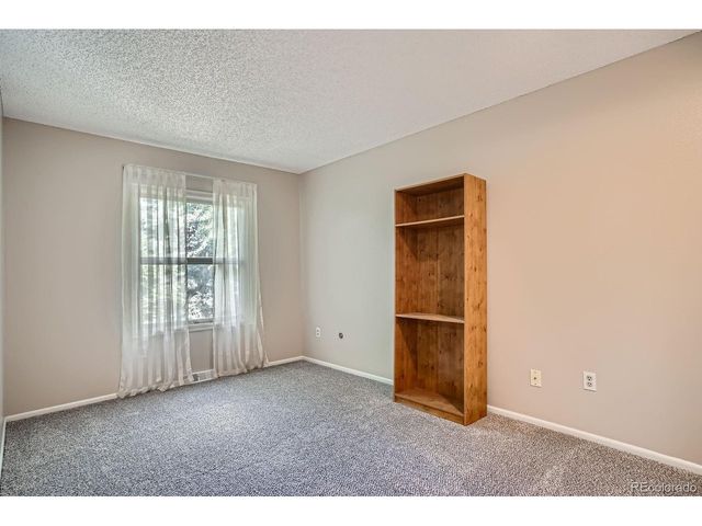2514 S Elkhart St, Aurora, CO 80014