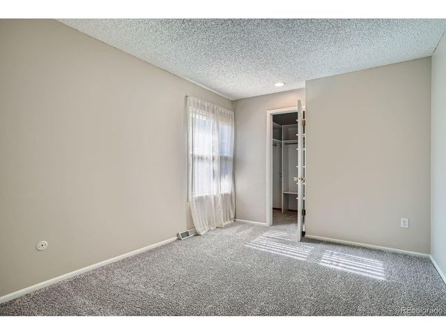 2514 S Elkhart St, Aurora, CO 80014