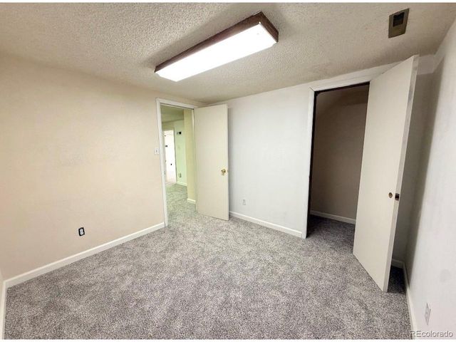 2514 S Elkhart St, Aurora, CO 80014