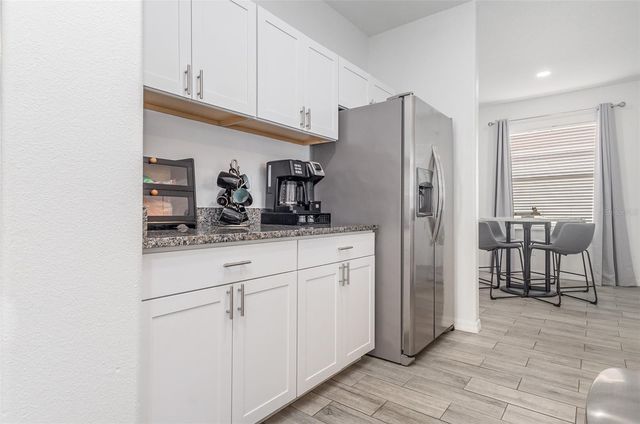 456 KNOLLWOOD DRIVE, Davenport, FL 33837