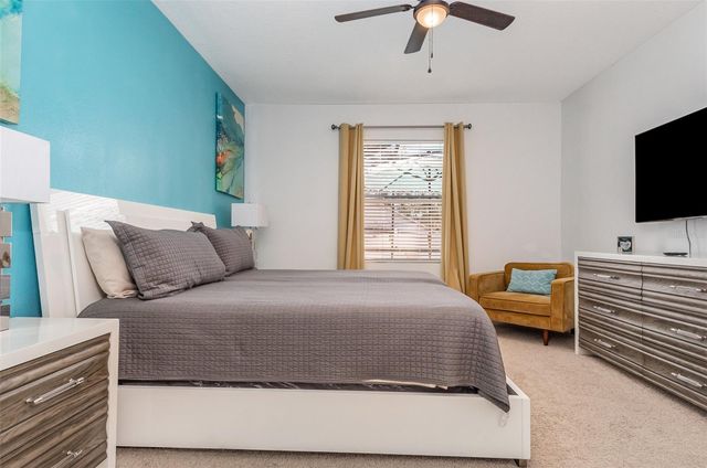 456 KNOLLWOOD DRIVE, Davenport, FL 33837