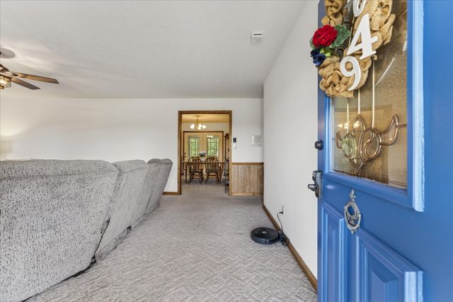 1649 N Main St, Tennessee Ridge, TN 37178