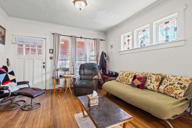 985 FORREST AVE, Memphis, TN 38105