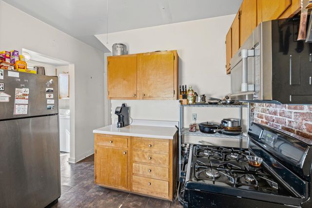 985 FORREST AVE, Memphis, TN 38105