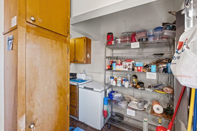 985 FORREST AVE, Memphis, TN 38105