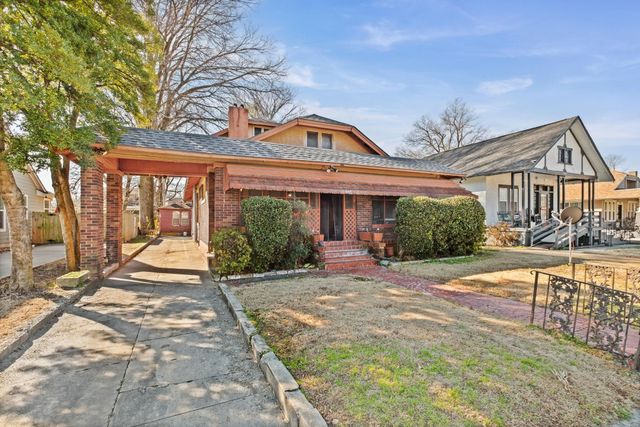 985 FORREST AVE, Memphis, TN 38105