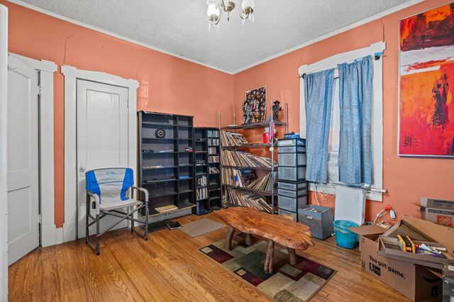 985 FORREST AVE, Memphis, TN 38105