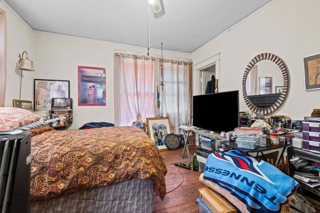 985 FORREST AVE, Memphis, TN 38105