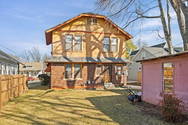 985 FORREST AVE, Memphis, TN 38105