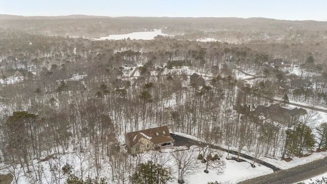 15 Buckskin Path, Plymouth, MA 02360