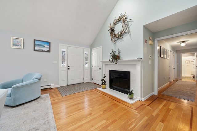 15 Buckskin Path, Plymouth, MA 02360