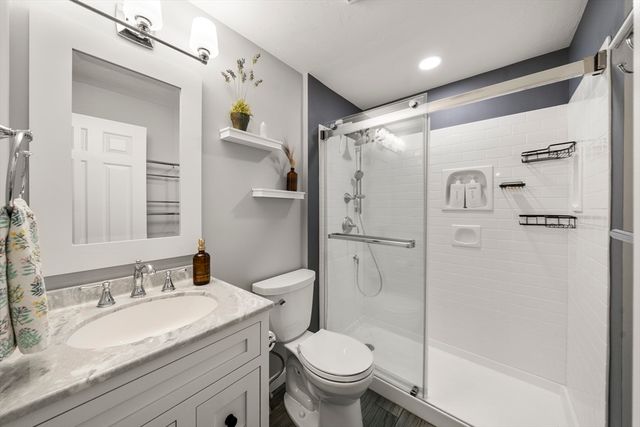 15 Buckskin Path, Plymouth, MA 02360