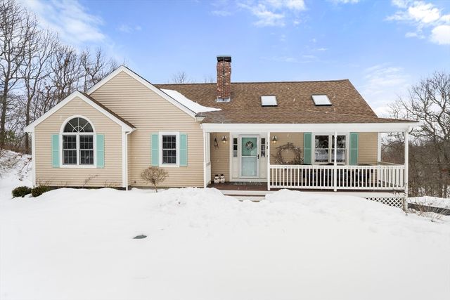 15 Buckskin Path, Plymouth, MA 02360