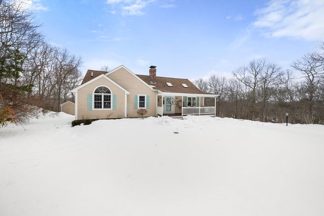 15 Buckskin Path, Plymouth, MA 02360