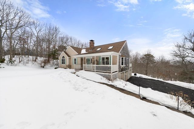 15 Buckskin Path, Plymouth, MA 02360