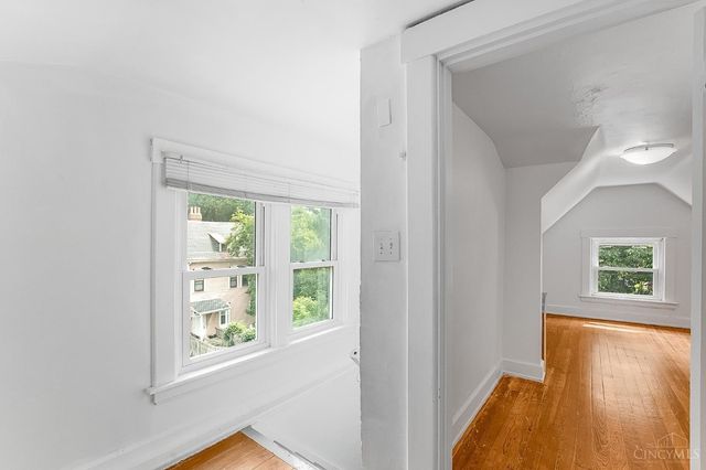 3050 Cleinview Avenue, Cincinnati, OH 45206