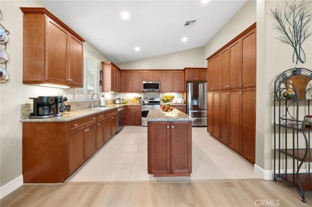 7771 Hagen Circle, Hemet, CA 92545