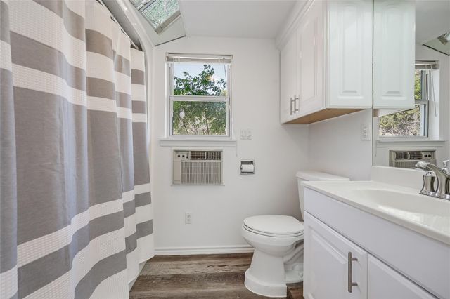19519 Draper Mountain TRL, Lago Vista, TX 78645