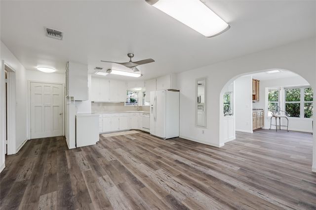 19519 Draper Mountain TRL, Lago Vista, TX 78645