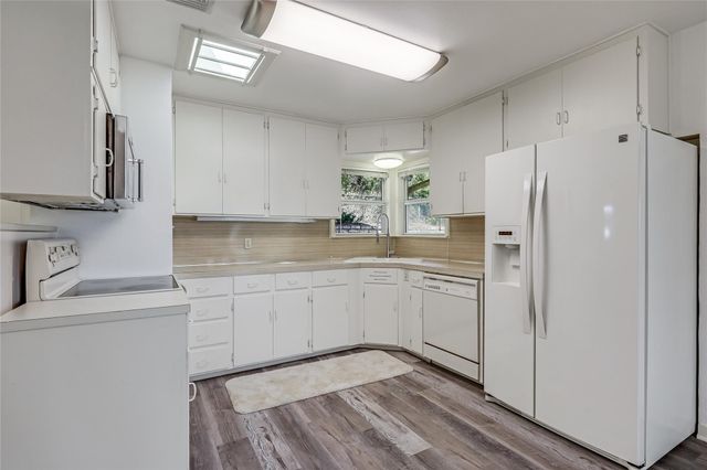 19519 Draper Mountain TRL, Lago Vista, TX 78645