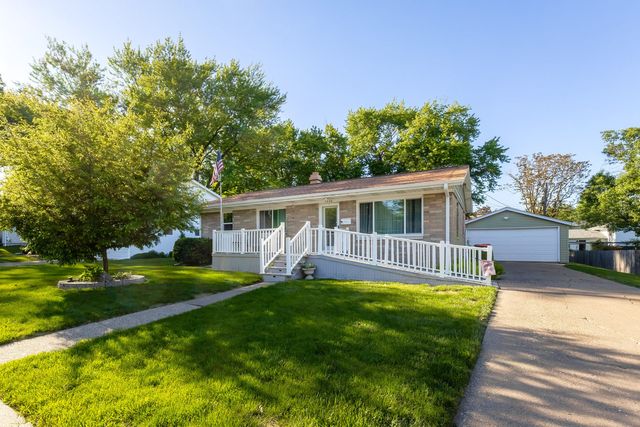 1920 E 31st Street, Davenport, IA 52807