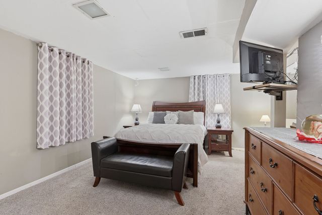 1920 E 31st Street, Davenport, IA 52807
