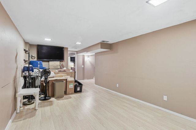1920 E 31st Street, Davenport, IA 52807
