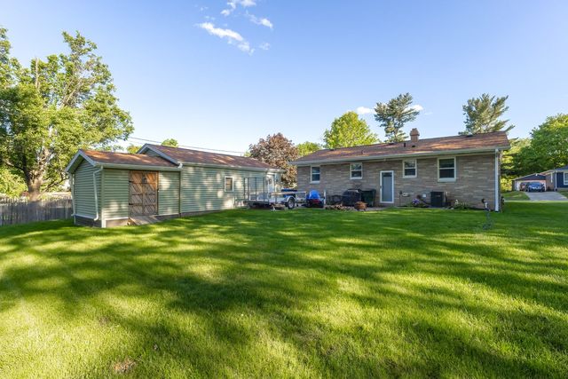 1920 E 31st Street, Davenport, IA 52807
