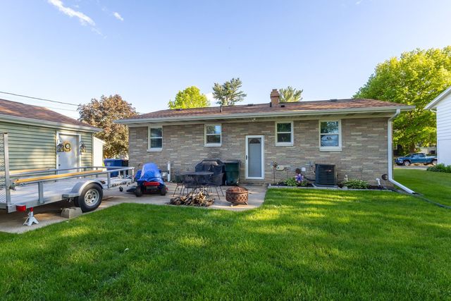 1920 E 31st Street, Davenport, IA 52807