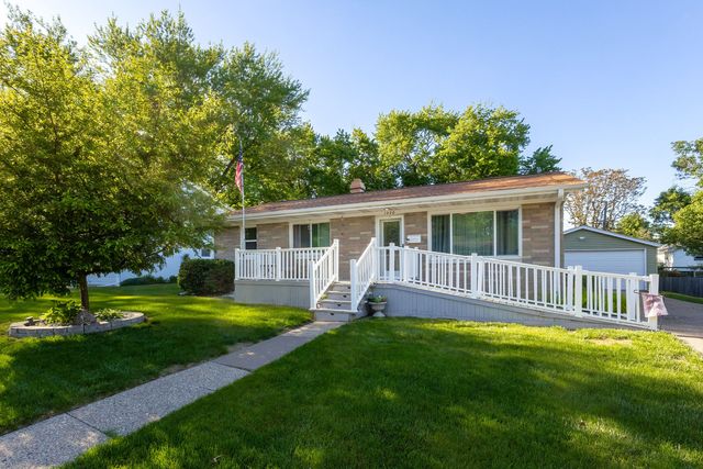 1920 E 31st Street, Davenport, IA 52807