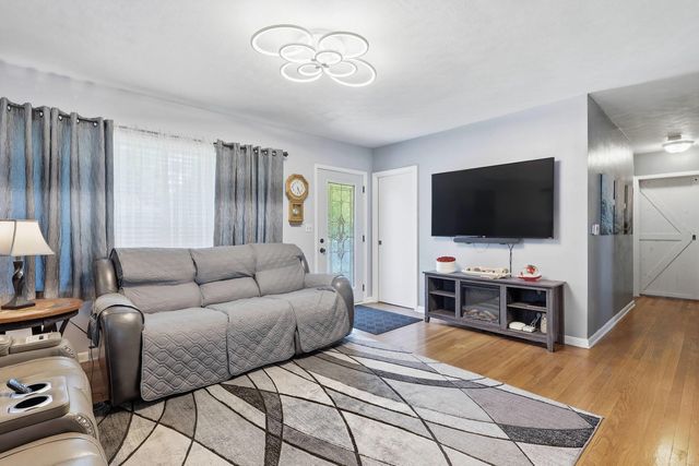 1920 E 31st Street, Davenport, IA 52807