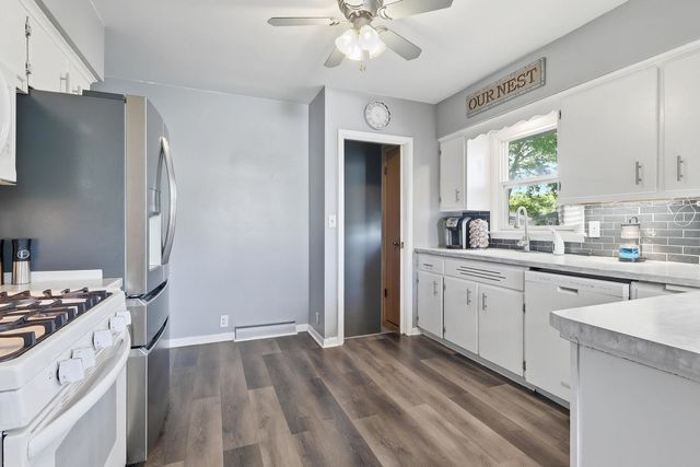 1920 E 31st Street, Davenport, IA 52807