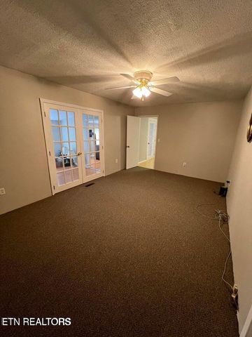 1116 Bob Armes Circle, Wartburg, TN 37887