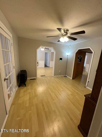 1116 Bob Armes Circle, Wartburg, TN 37887