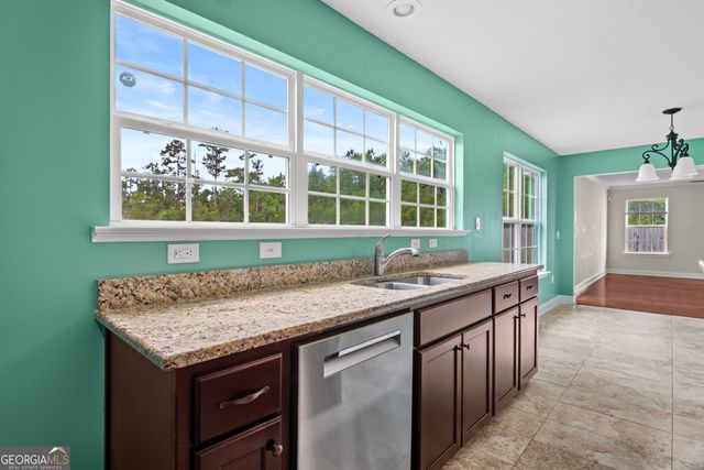 172 Grandview Drive, Hinesville, GA 31313