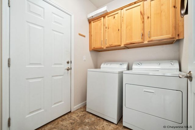 6700 PARADISE POINTE, Cheyenne, WY 82009